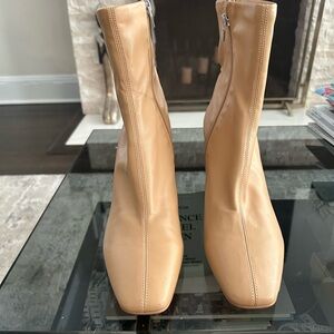 Dolce Vita Elegant Tan Ankle Boots